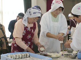 炊き出し訓練の写真