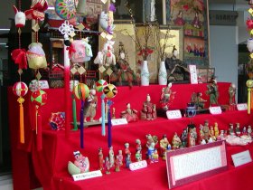 写真:天童市観光物産協会の雛飾り