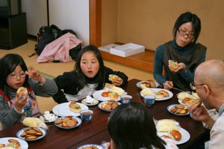写真:会食の様子