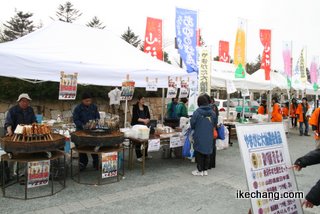 写真:白鷹町の物販ブース(横浜F・マリノス戦)
