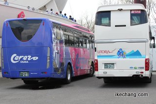 写真：セレッソとモンテディオの選手バス（モンテディオ山形×セレッソ大阪）