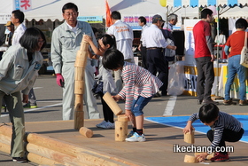 写真：幼児積み木競争（山形県農林水産祭）