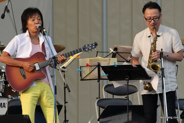 写真：川�敦史（右）さんと山口岩男さん（左）（天童ジャズフェスティバル）