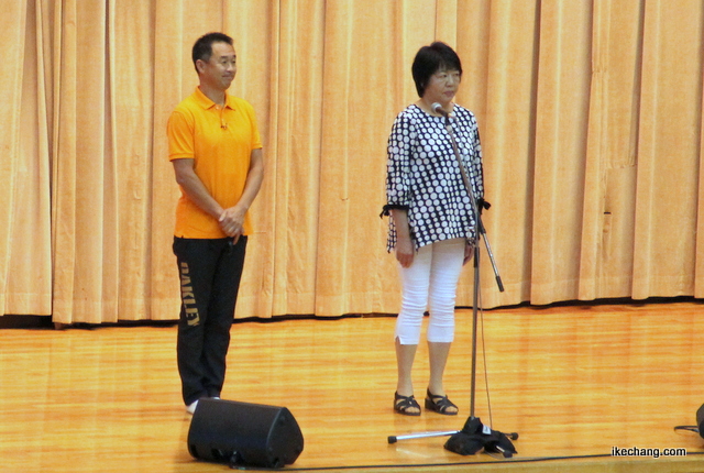写真：多胡肇さんと加藤由美子さん（夏期巡回ラジオ体操）