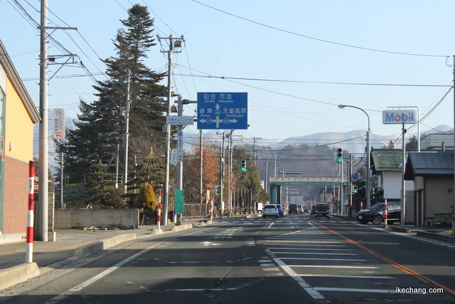 写真：山口小学校前の交差点（天童高原スキー場開き）