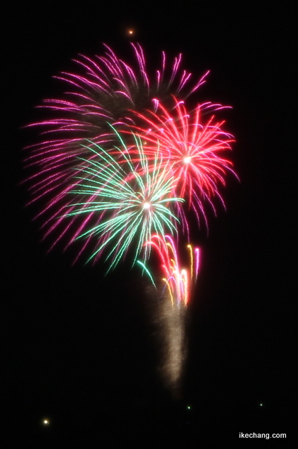 写真：舞鶴山から打ち上げられた花火