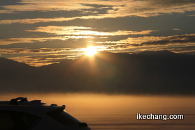 写真：輝く朝日