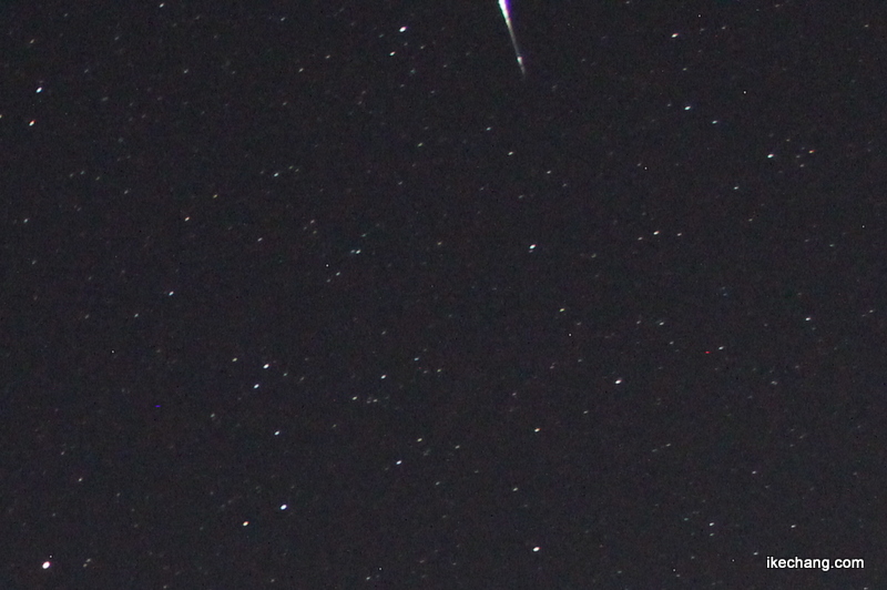 画像：こと座流星群の流星