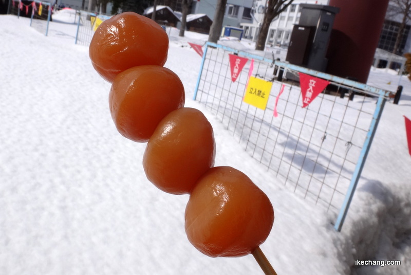 写真：雪かきの差し入れ「玉こんにゃく」