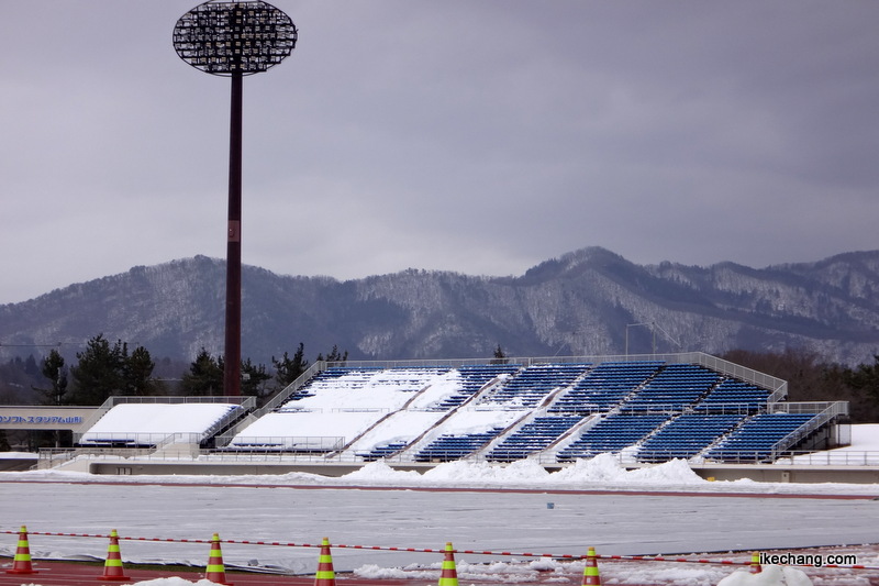 写真：NDスタのバックスタンド北側（2022年3月5日午後）