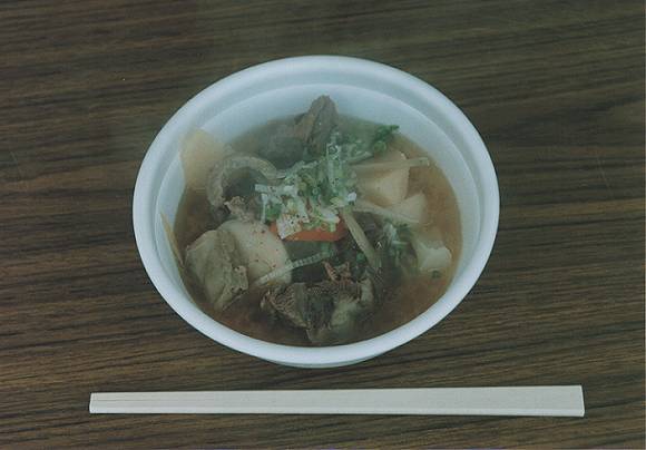 [Yonezawa Gyu Miso ni Nabe(29KB-jpeg)]