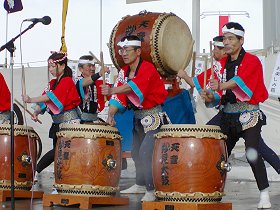 写真:和太鼓の演奏